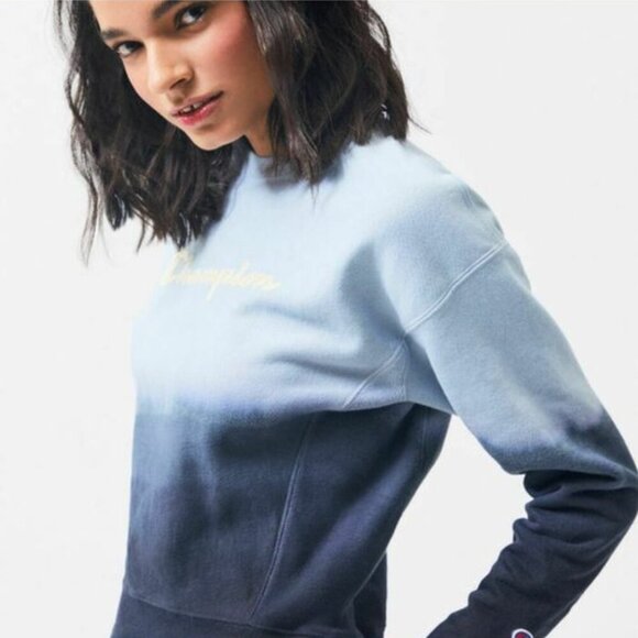 Champion Reverse Weave Dip Dye Blue Ombre  Long Sleeve Pullover Embroidere - Picture 1 of 5